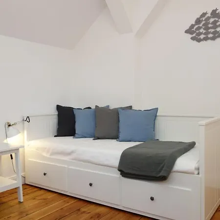 Hansson-obergeschoss Apartment *